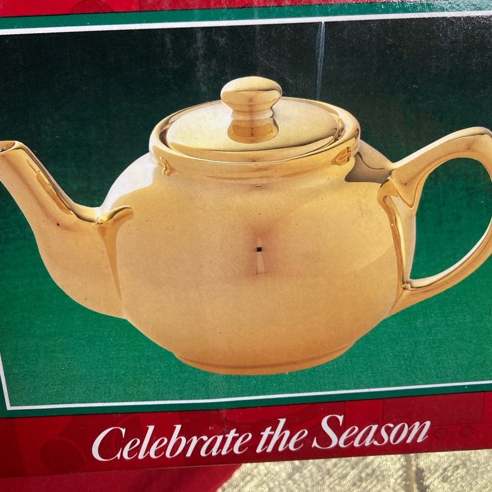 NIB Celebrate the Season Gold Metallic Teapot